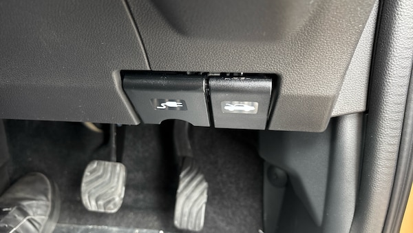Used Dacia Spring 2025 for sale - 76265861: Photo 33