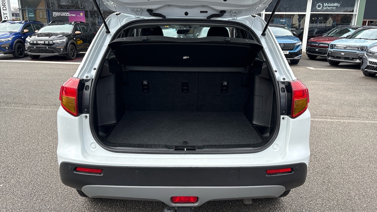 Used Suzuki Vitara 2016 for sale - 77617697: Photo 4