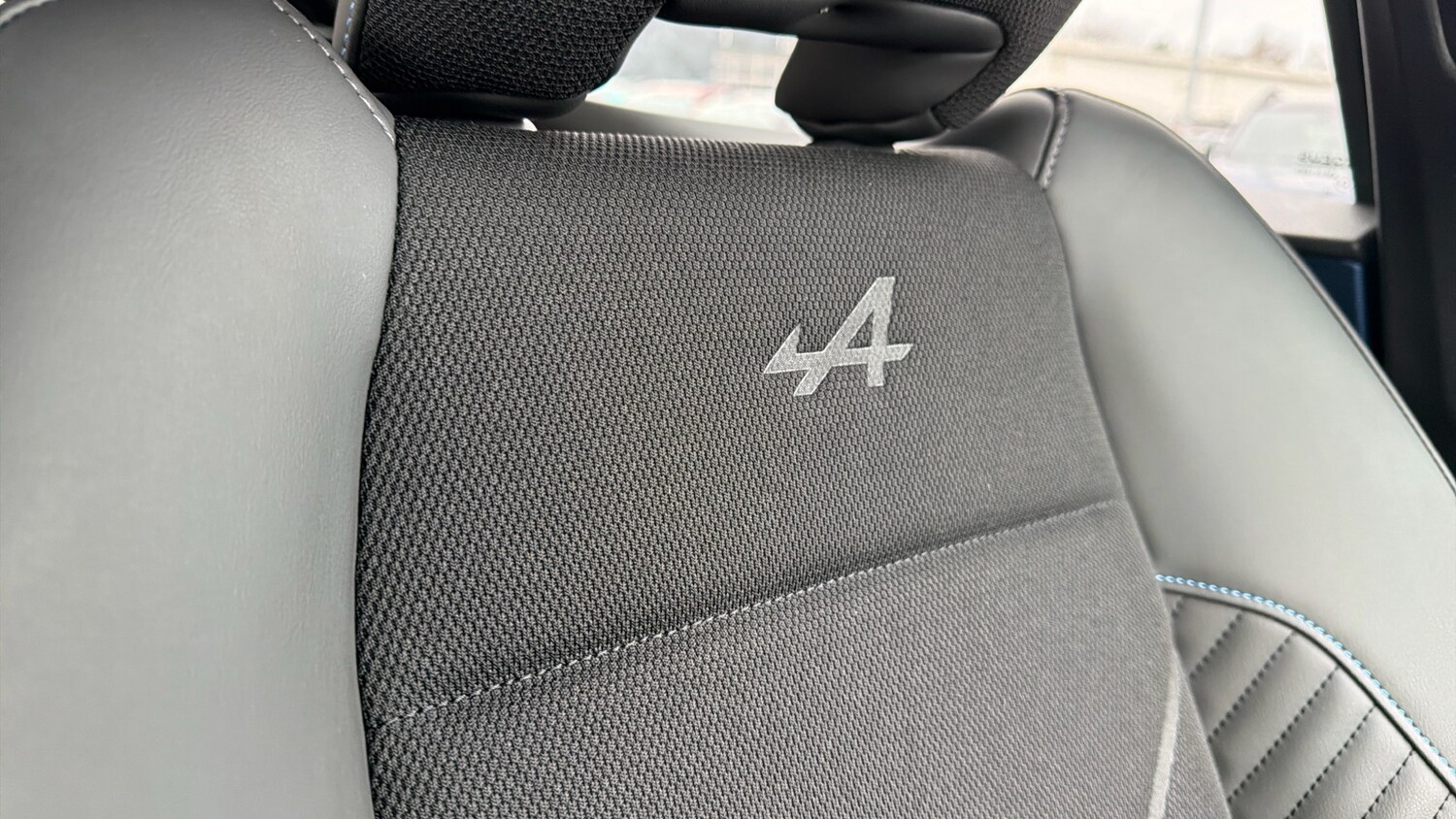 Used Renault Scenic E-Tech 2025 for sale - 77915854: Photo 37