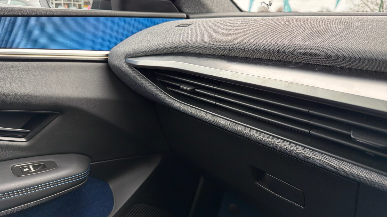 Used Renault Scenic E-Tech 2025 for sale - 77915854: Photo 38