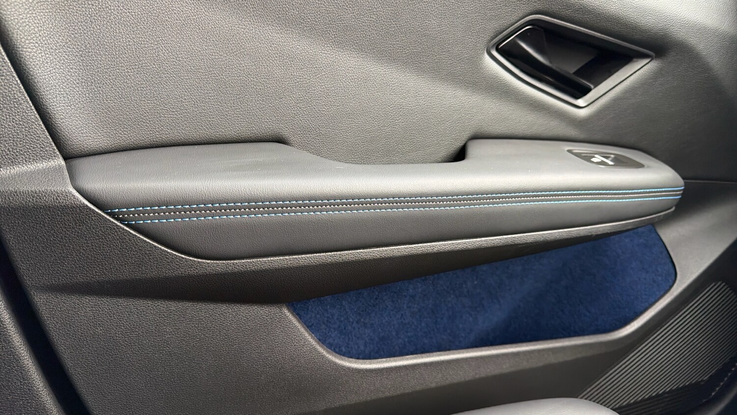 Used Renault Scenic E-Tech 2025 for sale - 77915854: Photo 39