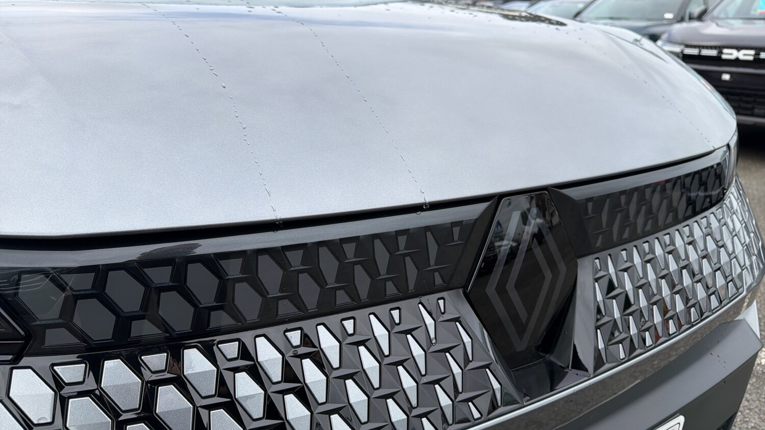 Used Renault Scenic E-Tech 2025 for sale - 77915854: Photo 8