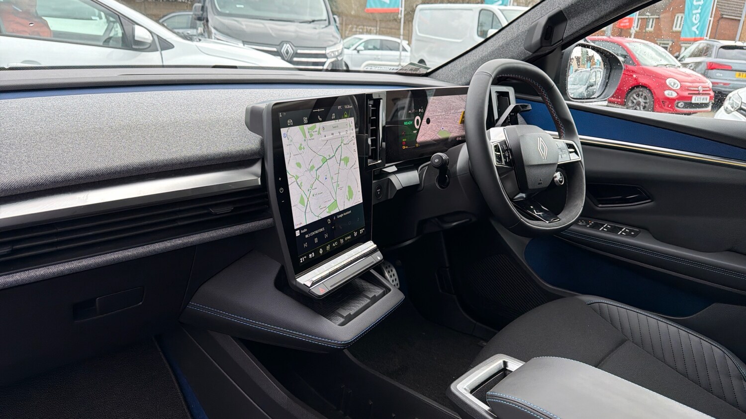 Used Renault Scenic E-Tech 2025 for sale - 77915854: Photo 9