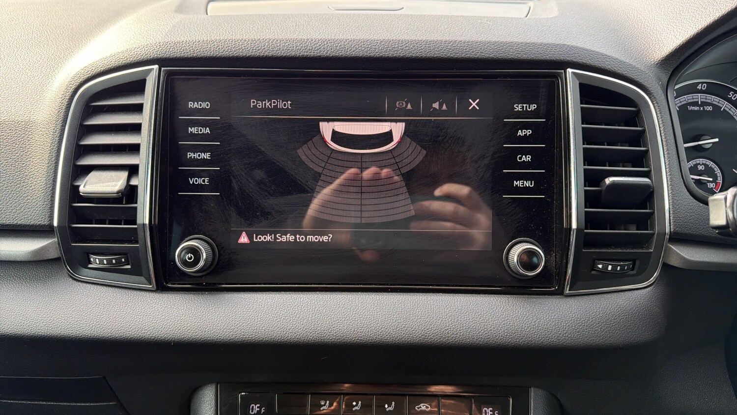 Used Skoda Karoq 2018 for sale - 78152852: Photo 29