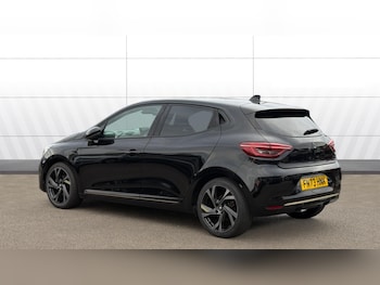 Used Renault Clio 2023 for sale - 76467876: Photo