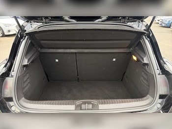 Used Renault Clio 2023 for sale - 76467876: Photo