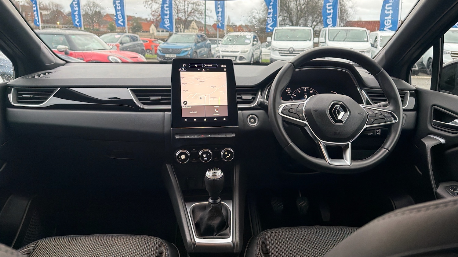 Used Renault Captur 2022 for sale - 76968704: Photo 10