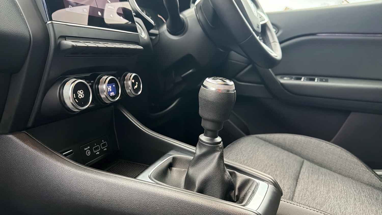 Used Renault Captur 2022 for sale - 76968704: Photo 13