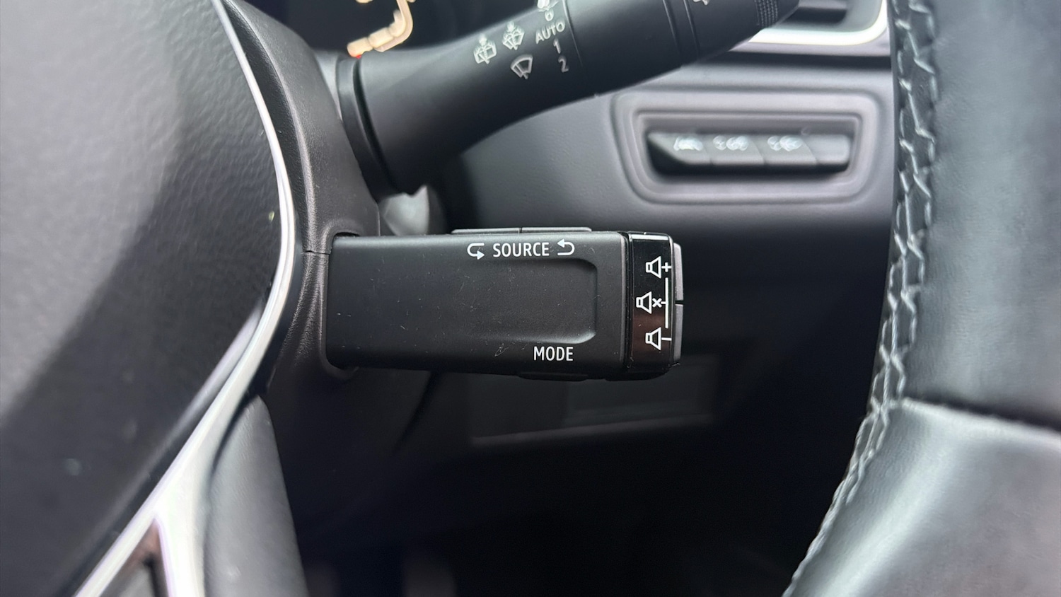 Used Renault Captur 2022 for sale - 76968704: Photo 27