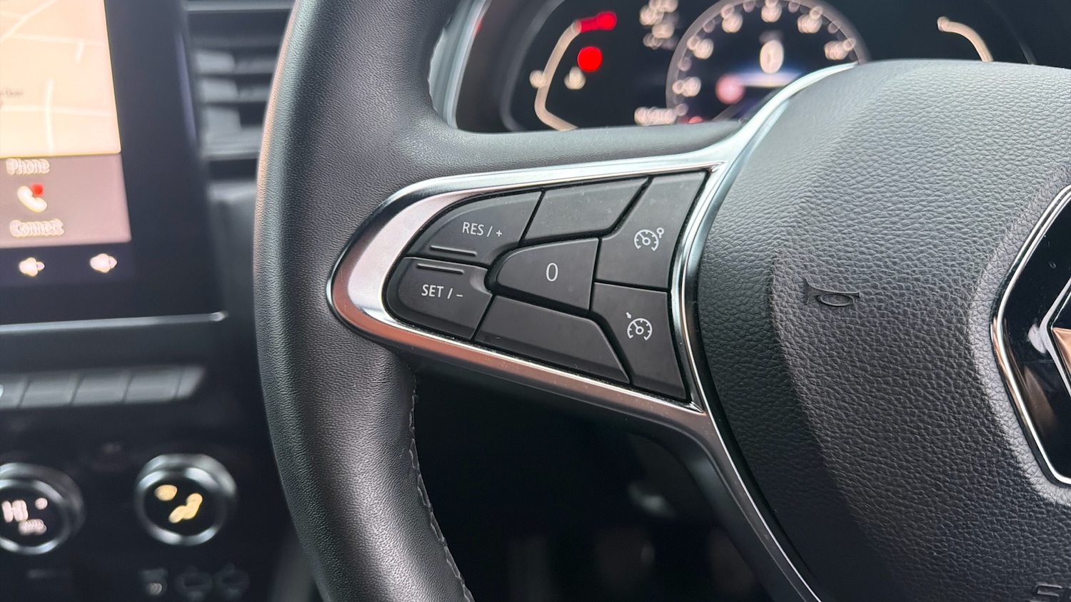 Used Renault Captur 2022 for sale - 76968704: Photo 29