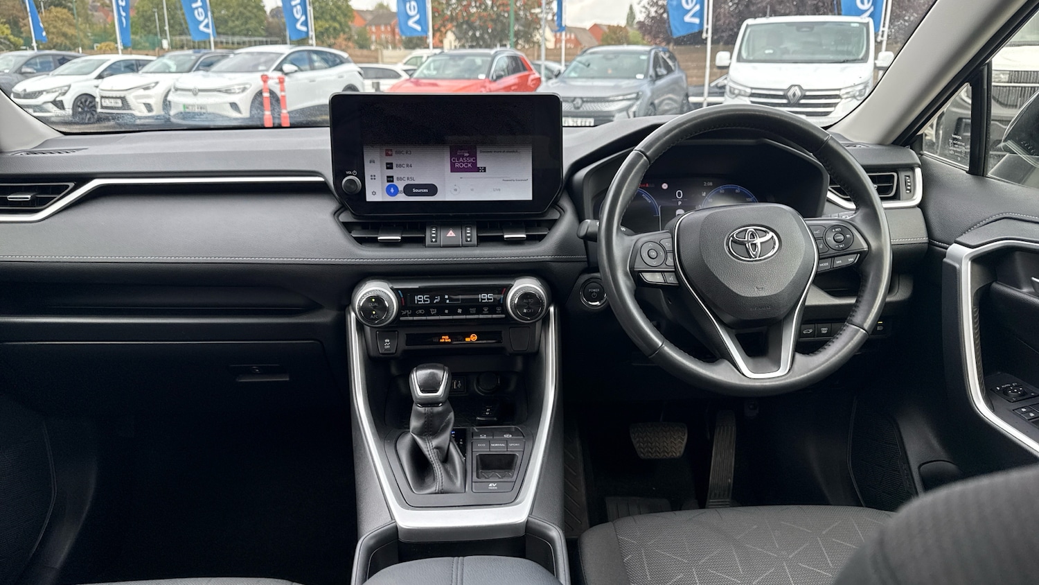 Used Toyota RAV4 2023 for sale - 76161852: Photo 10