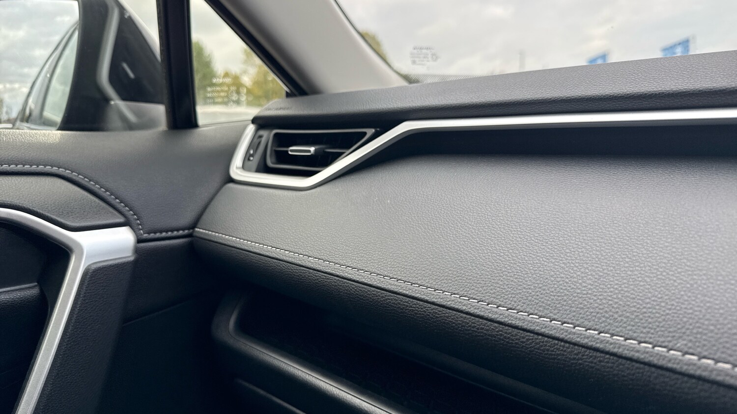 Used Toyota RAV4 2023 for sale - 76161852: Photo 35