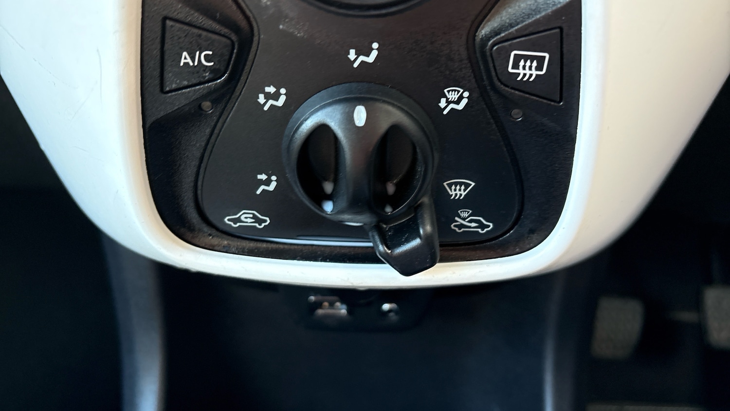 Used Citroen C1 2020 for sale - 76650994: Photo 29