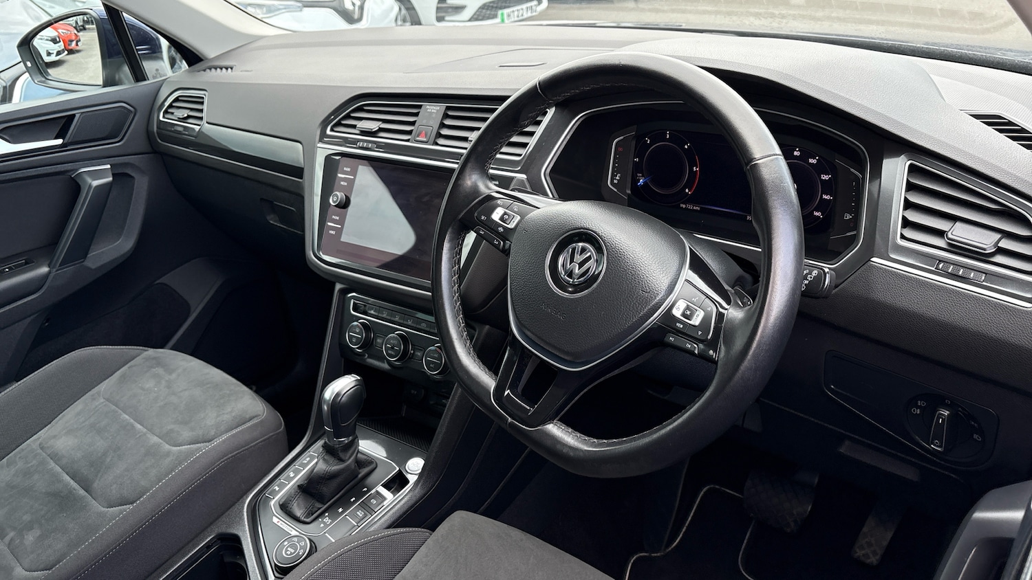 Used Volkswagen Tiguan 2019 for sale - 76639599: Photo 11