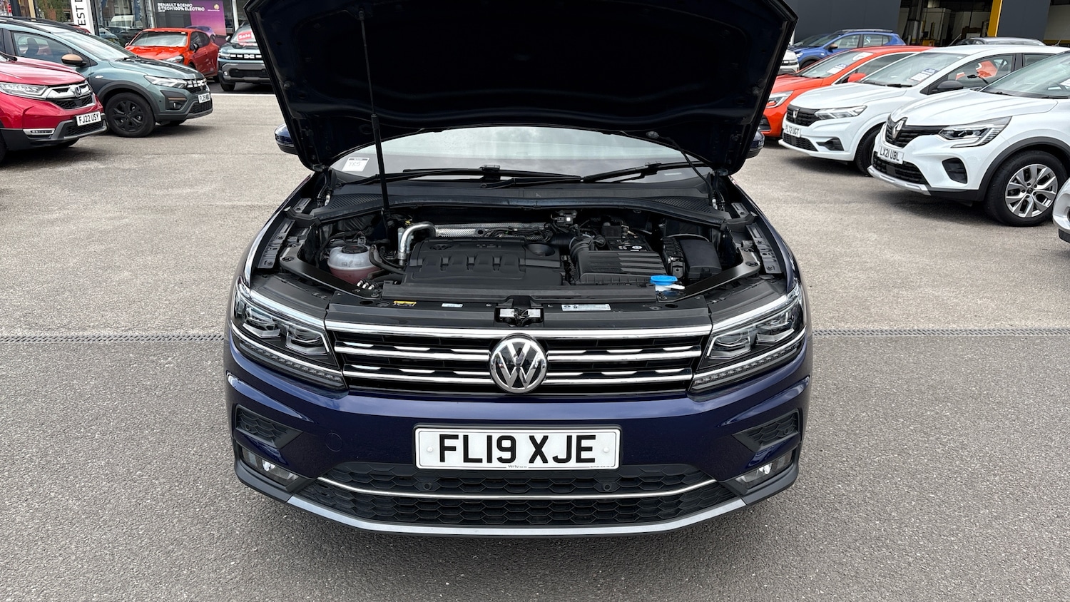 Used Volkswagen Tiguan 2019 for sale - 76639599: Photo 8