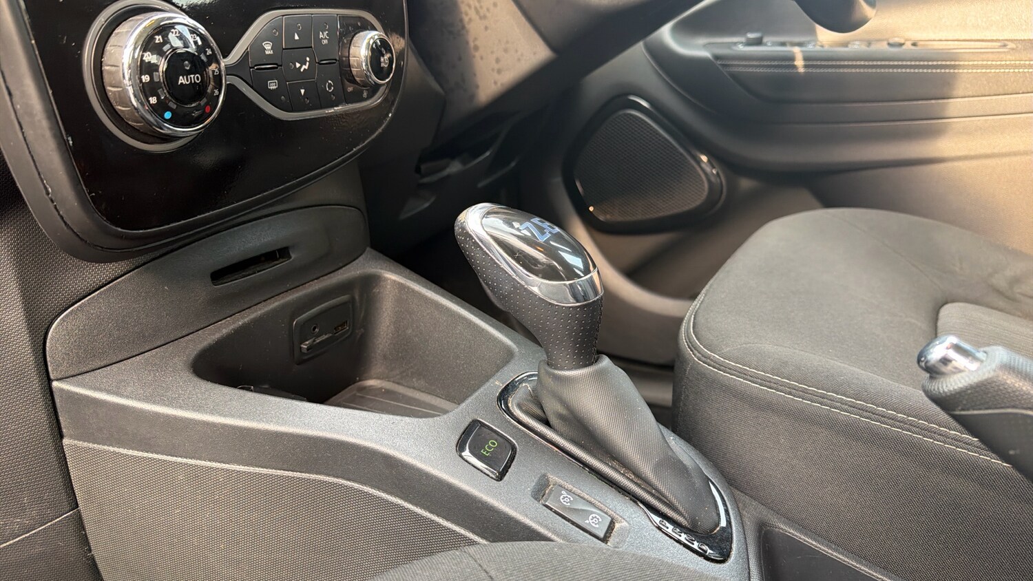 Used Renault Zoe 2019 for sale - 77963059: Photo 13