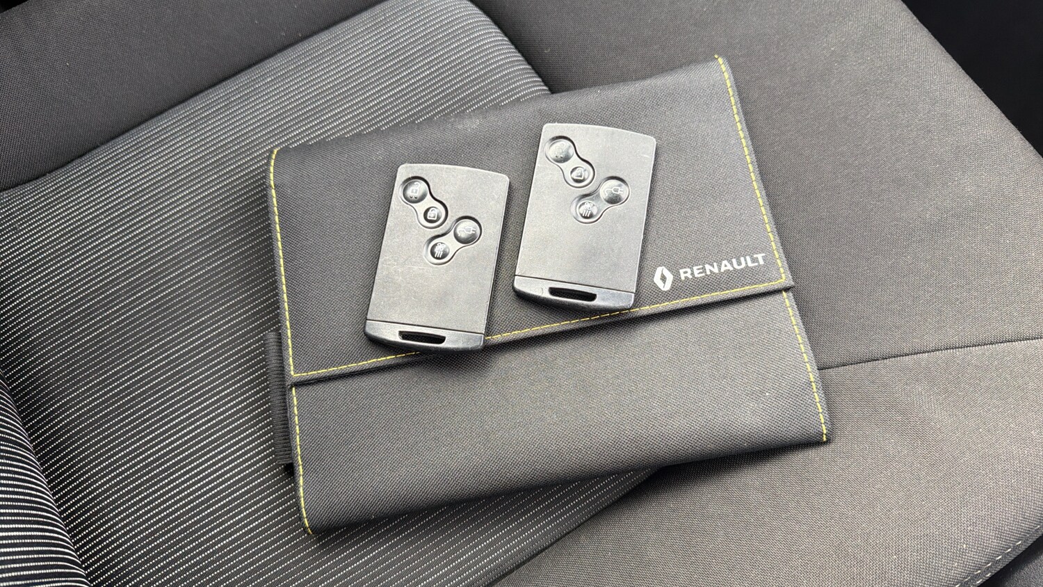 Used Renault Zoe 2019 for sale - 77963059: Photo 19