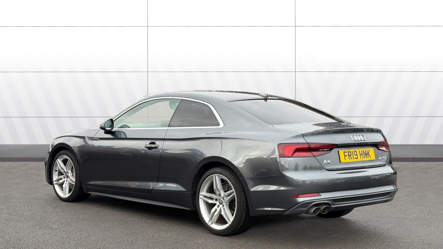 Used Audi A5 2019 for sale - 76779260: Photo 2