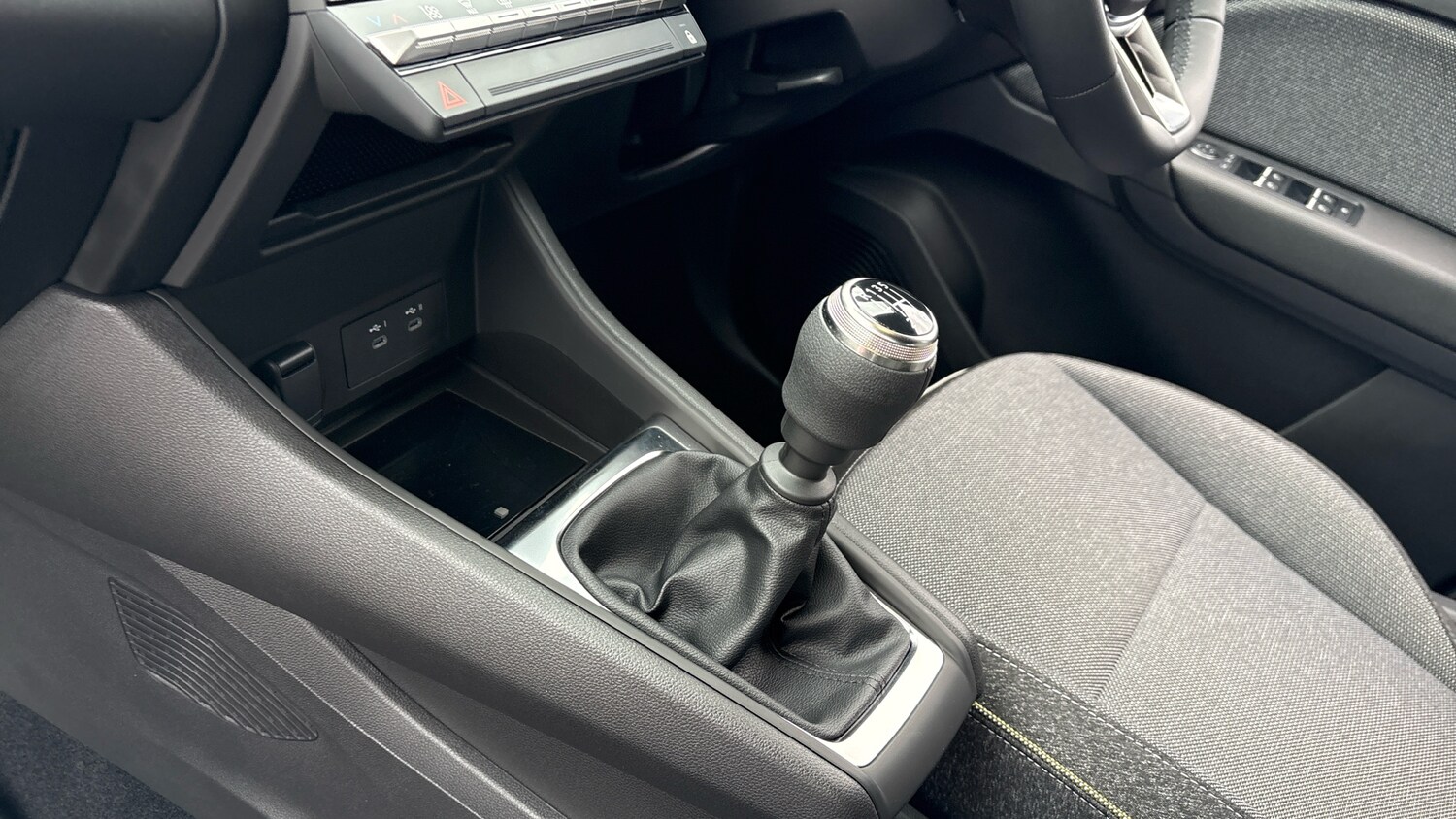 Used Renault Captur 2025 for sale - 77963051: Photo 13