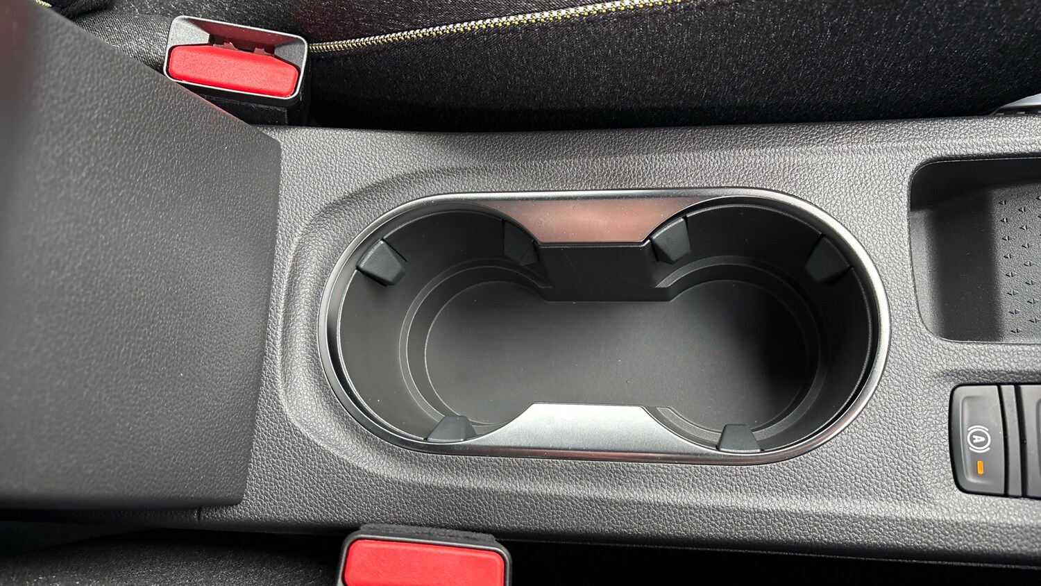 Used Renault Captur 2025 for sale - 77963051: Photo 30