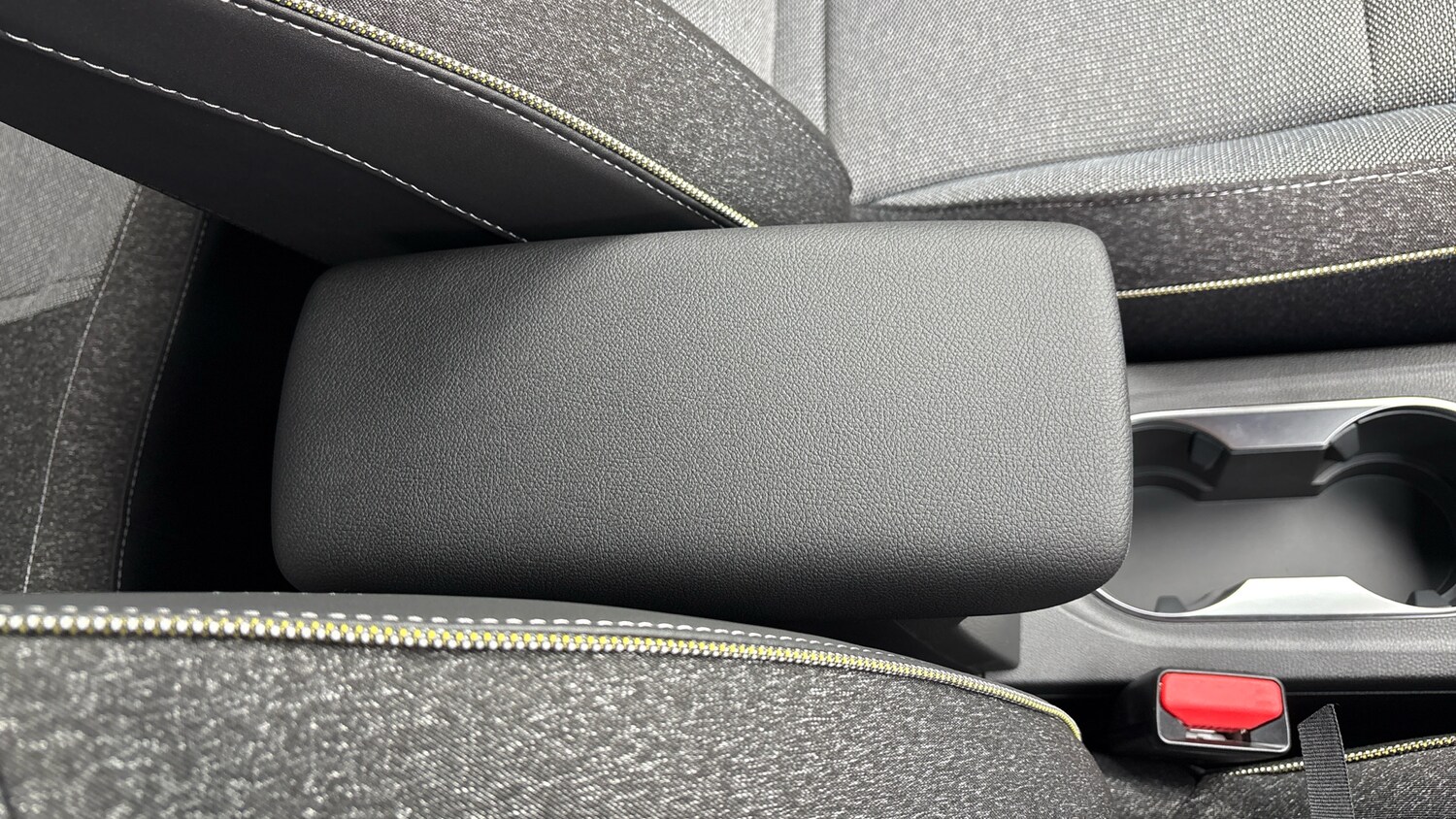 Used Renault Captur 2025 for sale - 77963051: Photo 31