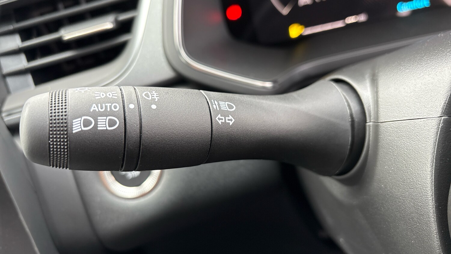 Used Renault Captur 2025 for sale - 77963051: Photo 37