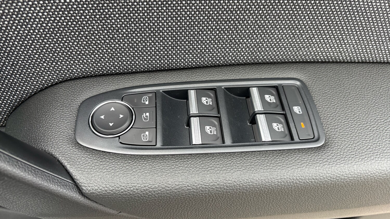 Used Renault Captur 2025 for sale - 77963051: Photo 43