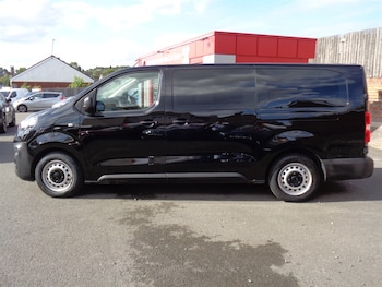 Used Vauxhall Vivaro Life 2023 for sale - 75038330: Photo