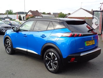 Used Peugeot E-2008 2022 for sale - 75773521: Photo