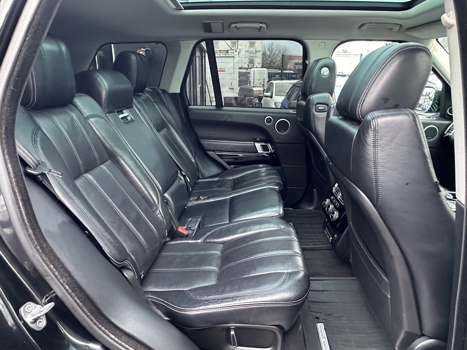 Used Land Rover Range Rover 2016 for sale - 77390298: Photo 12