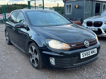 Used Volkswagen Golf 2010 for sale - 78853027: Photo