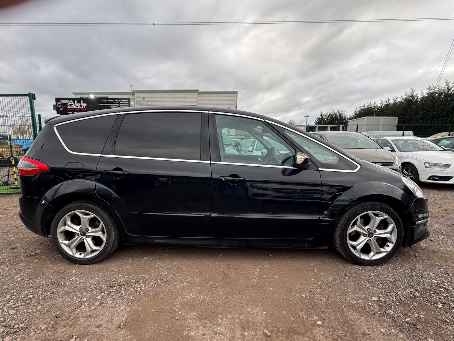 Used Ford S-Max 2010 for sale - 78183553: Photo 14