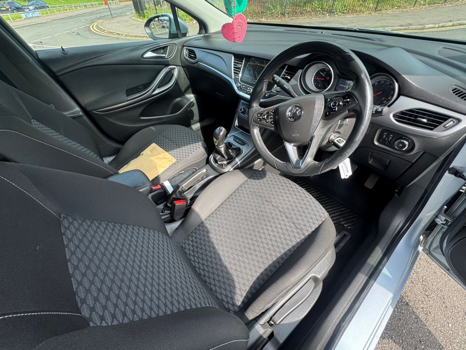 Vauxhall Astra 2015 (65) - 1.6 CDTi 16V Tech Line 5dr - Image 5