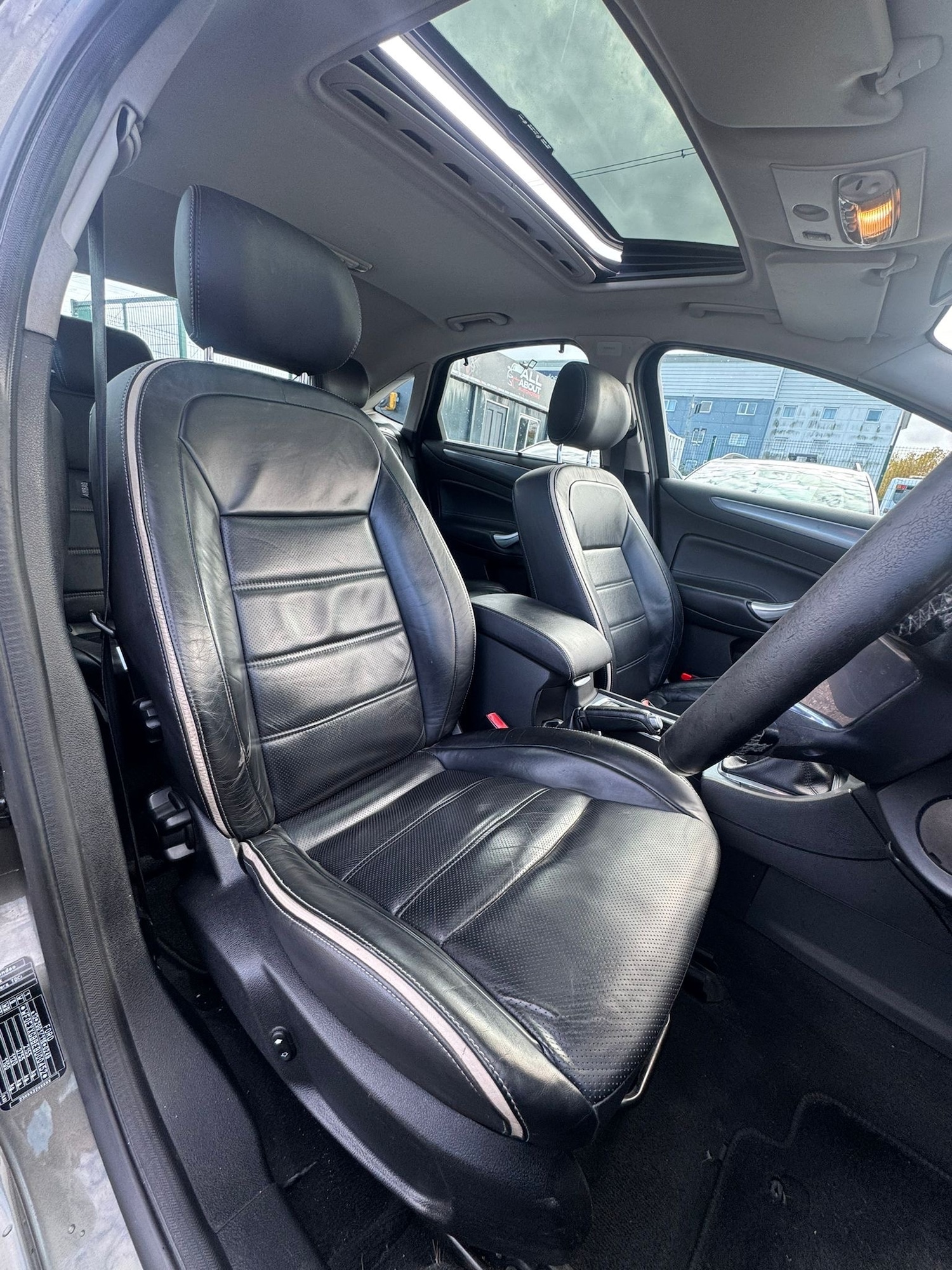 Used Ford Mondeo 2012 for sale - 76404422: Photo 8