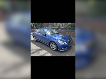 Used Mercedes-Benz E Class 2011 for sale - 78932647: Photo