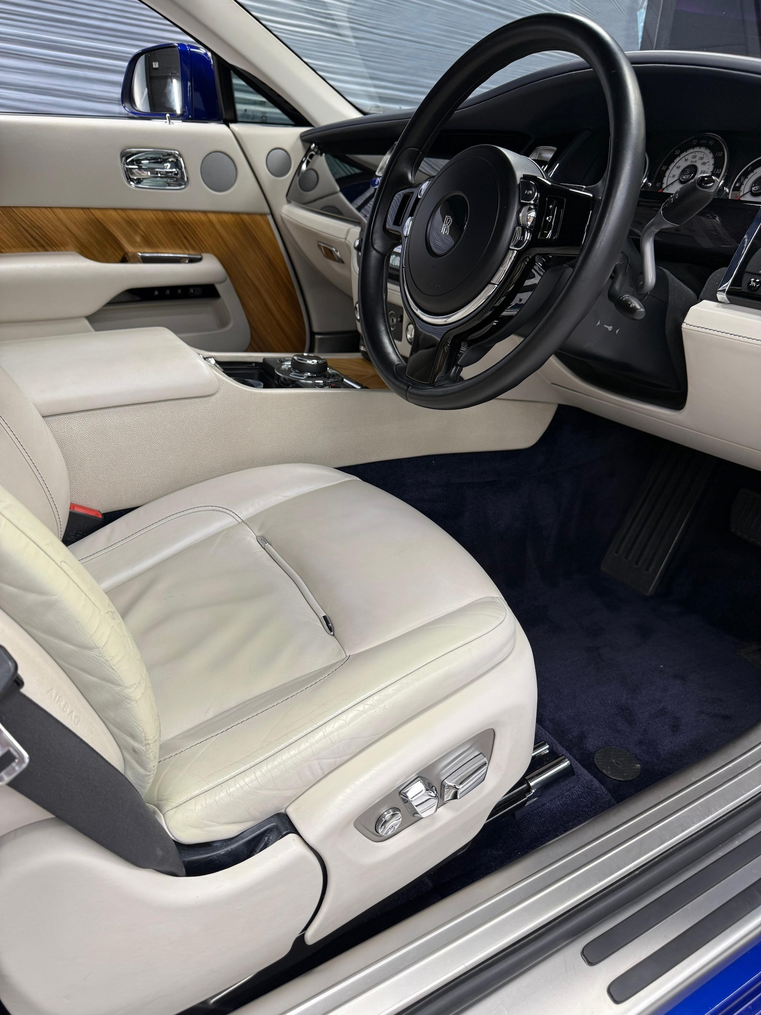 Used Rolls-Royce Wraith 2014 for sale - 77837421: Photo 12