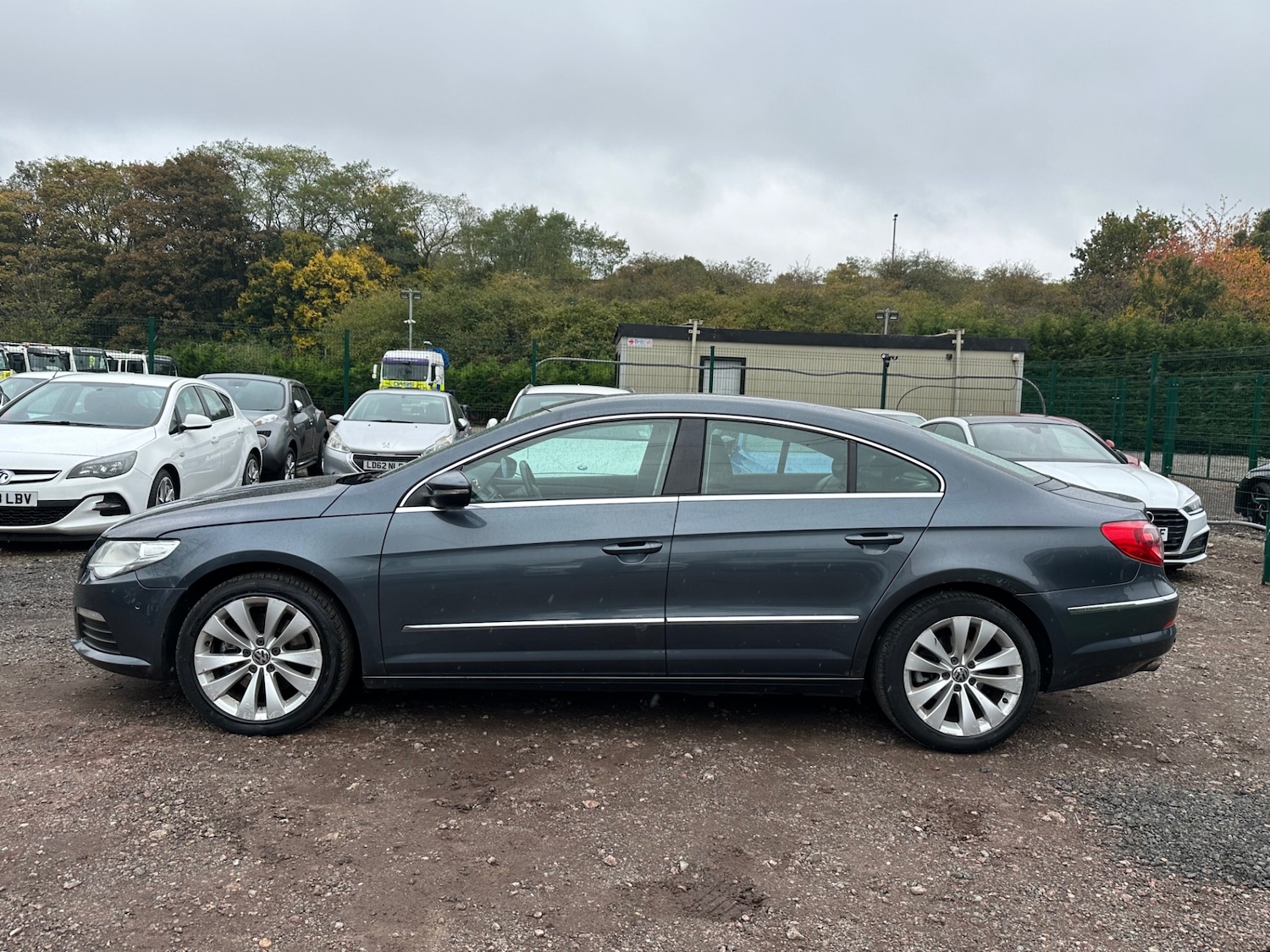 Used Volkswagen Passat 2009 for sale - 76392393: Photo 12