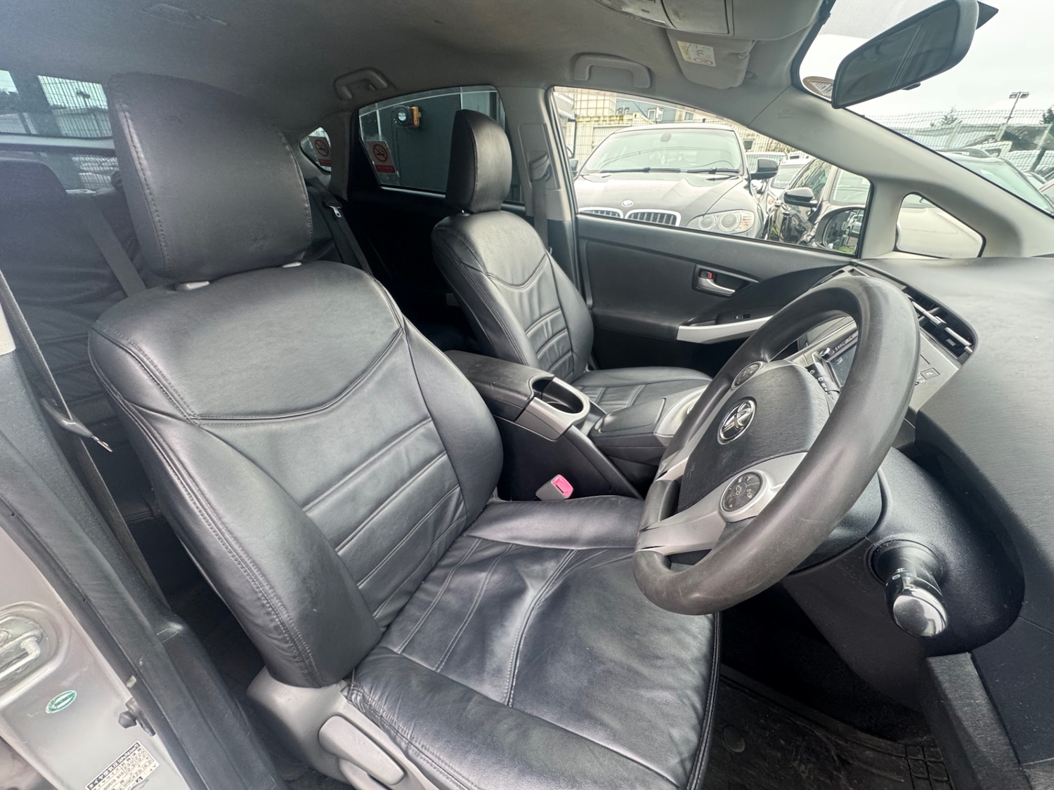 Used Toyota Prius 2017 for sale - 77635273: Photo 8