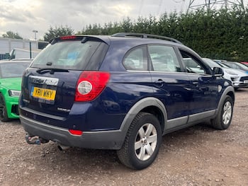 Used Chevrolet Captiva 2011 for sale - 79889766: Photo