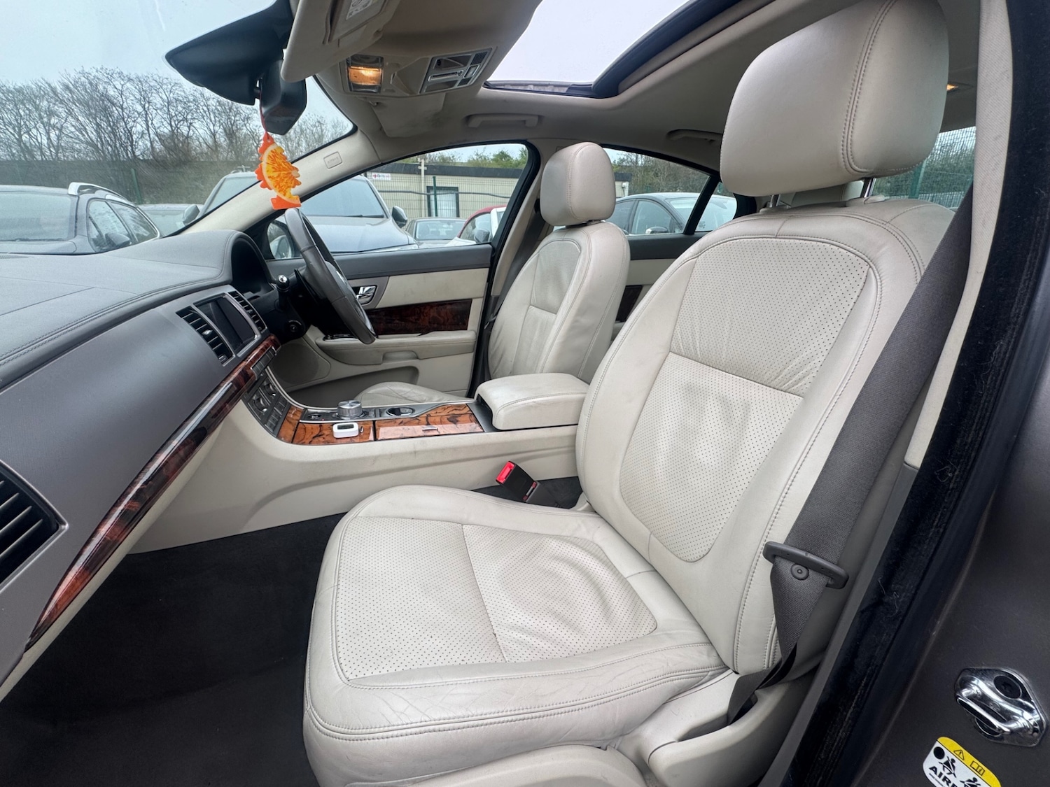 Used Jaguar XF 2008 for sale - 78032080: Photo 8