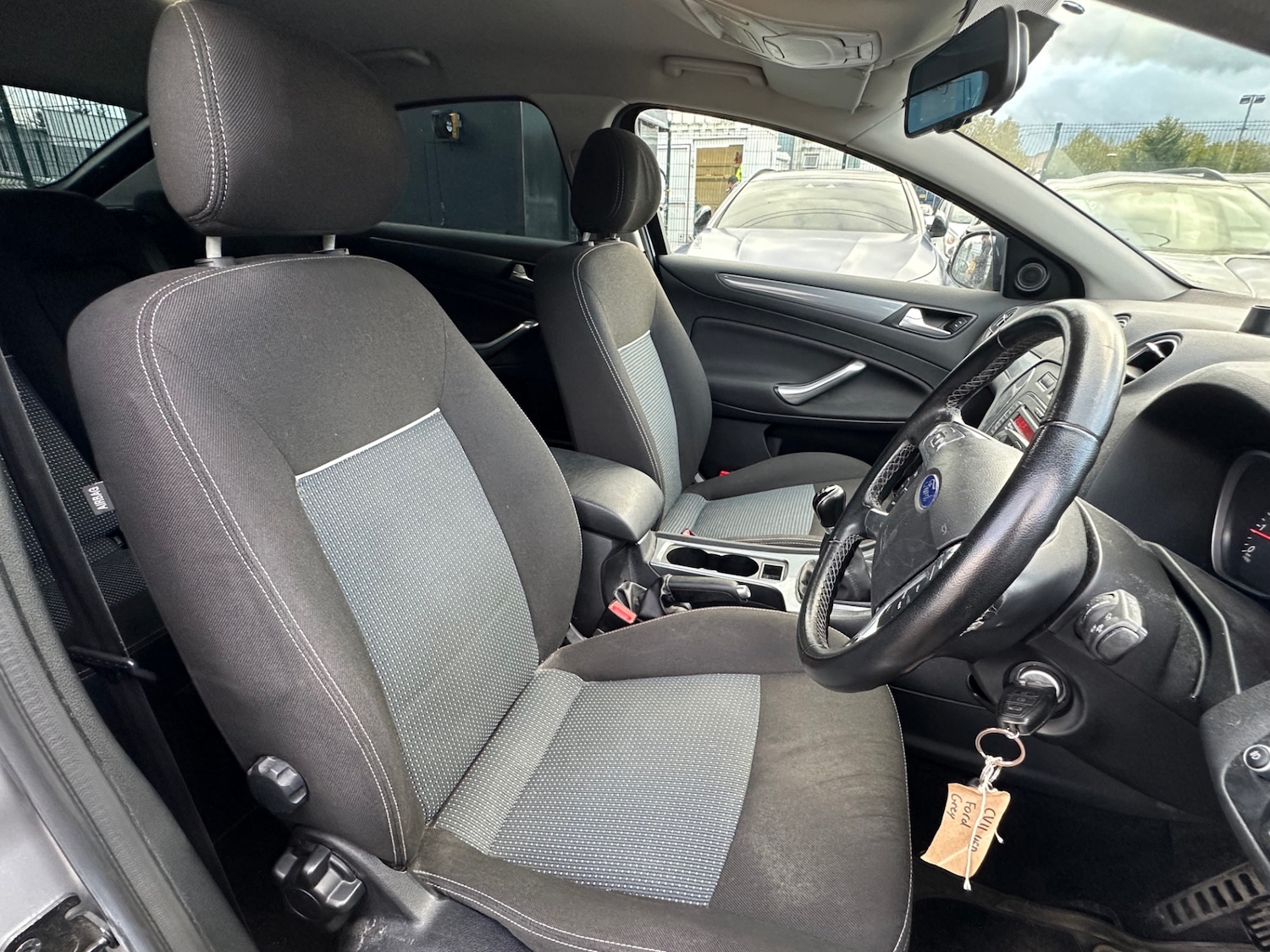Used Ford Mondeo 2011 for sale - 76338653: Photo 7