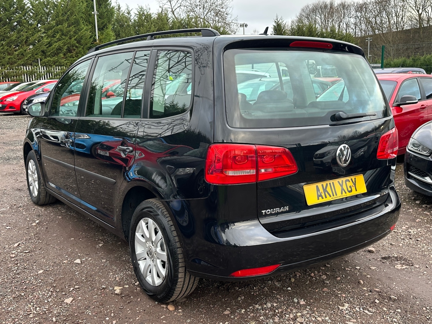 Used Volkswagen Touran 2011 for sale - 77316548: Photo 2