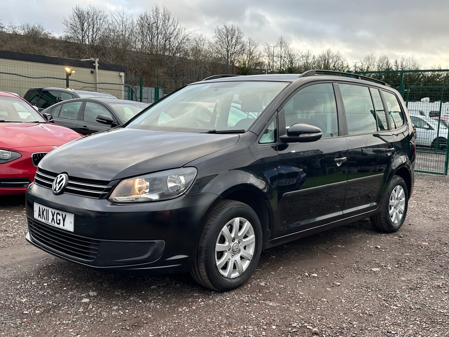 Used Volkswagen Touran 2011 for sale - 77316548: Photo 3