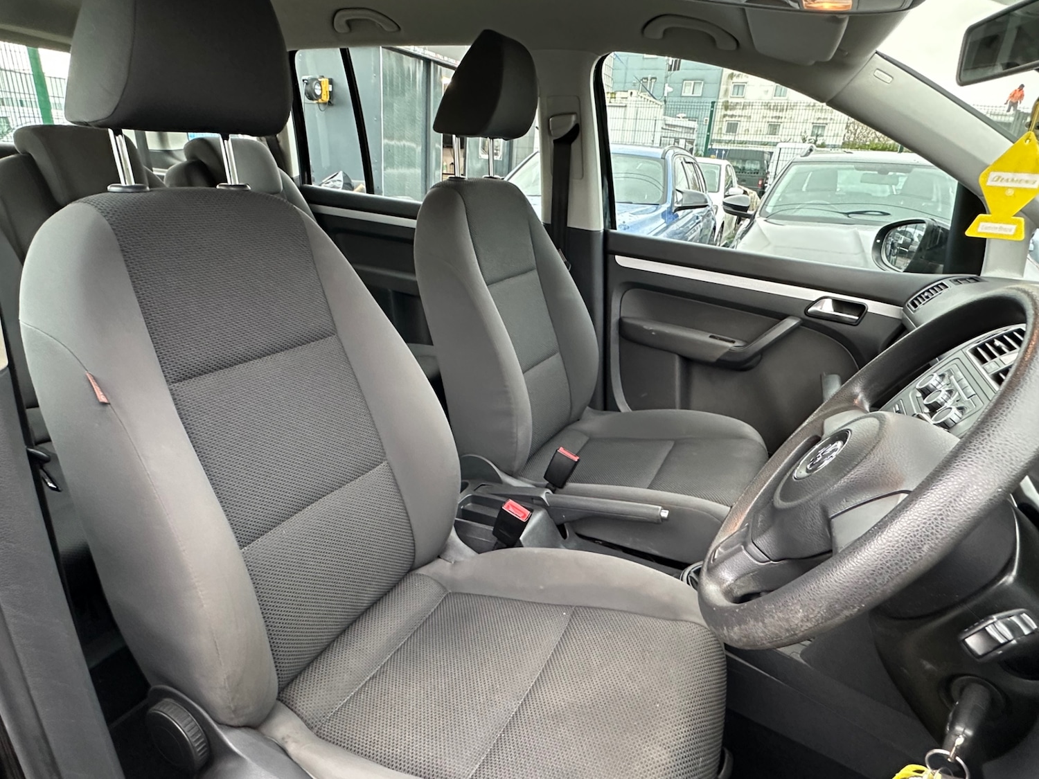 Used Volkswagen Touran 2011 for sale - 77316548: Photo 8