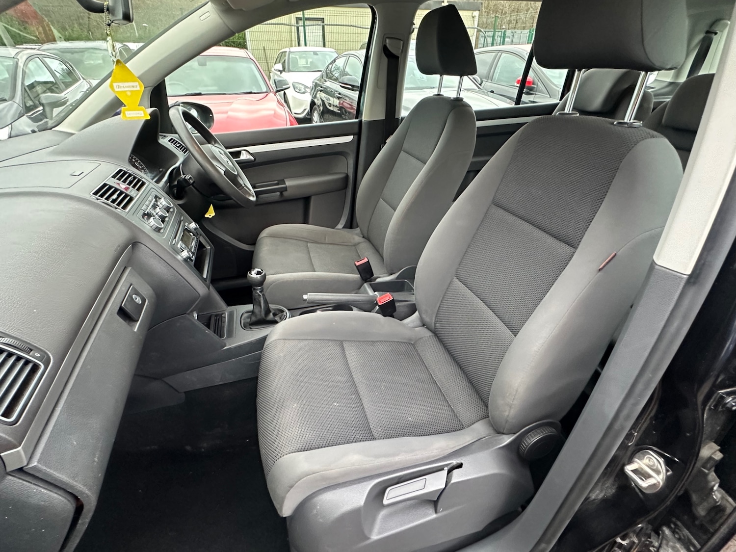 Used Volkswagen Touran 2011 for sale - 77316548: Photo 9