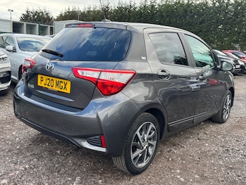 Used Toyota Yaris 2020 for sale - 78923680: Photo