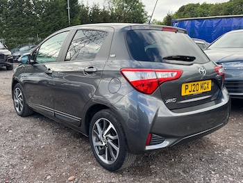 Used Toyota Yaris 2020 for sale - 78923680: Photo