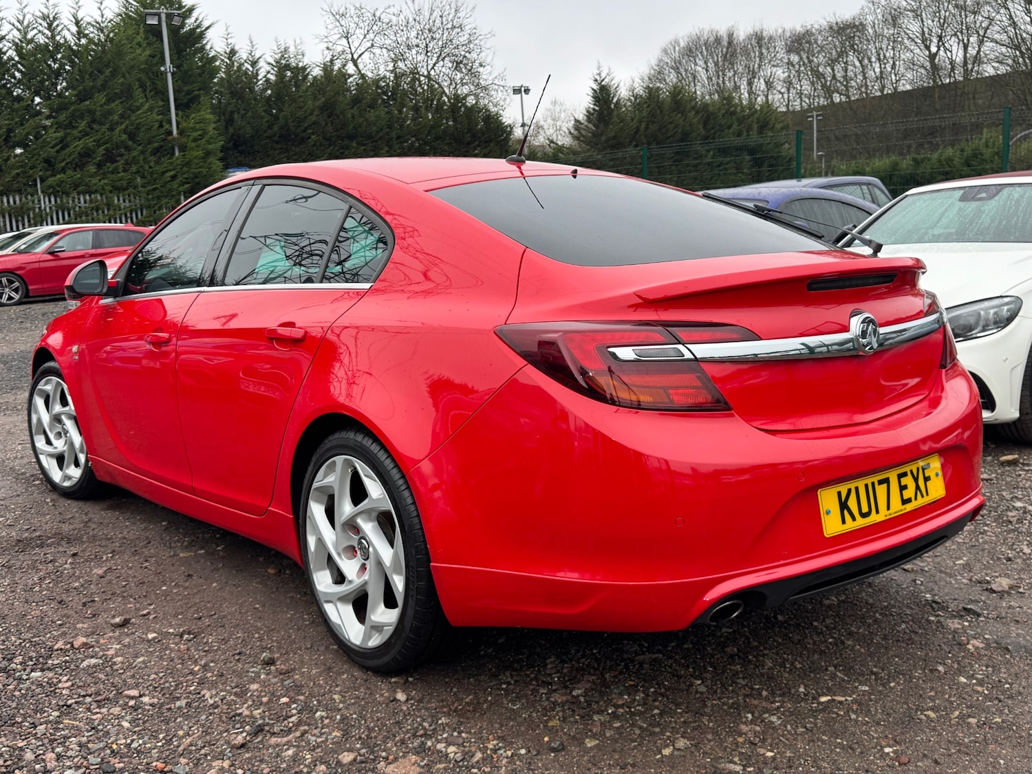 Used Vauxhall Insignia 2017 for sale - 77515319: Photo 2