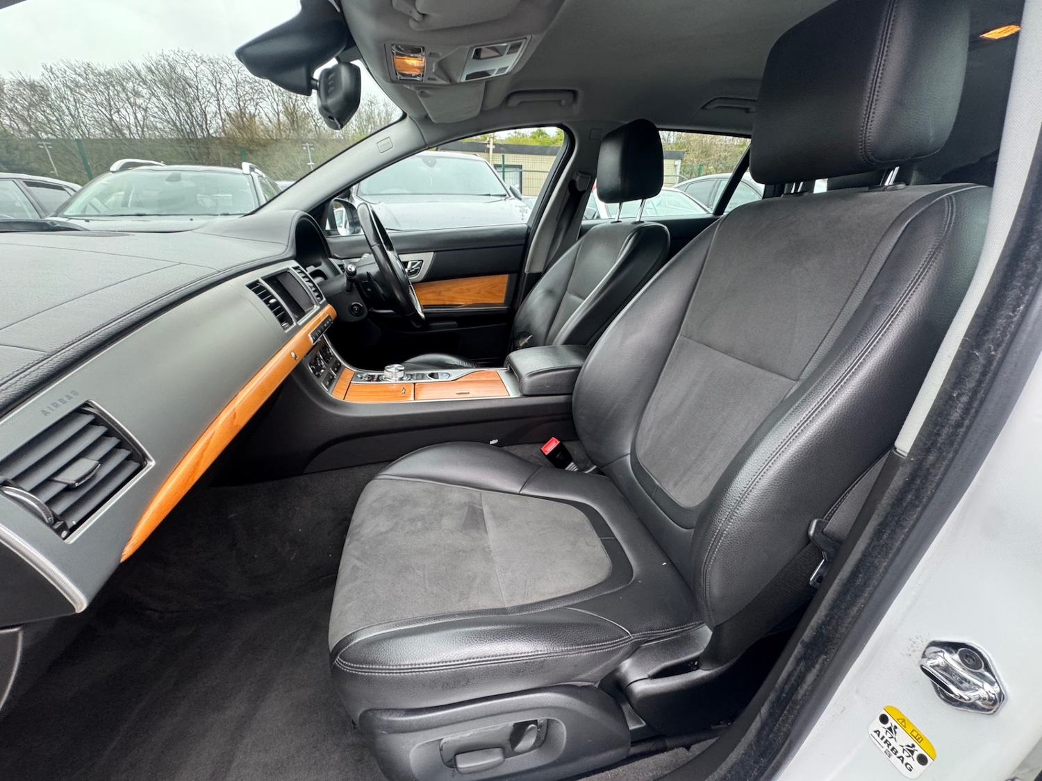 Used Jaguar XF 2014 for sale - 78052612: Photo 10