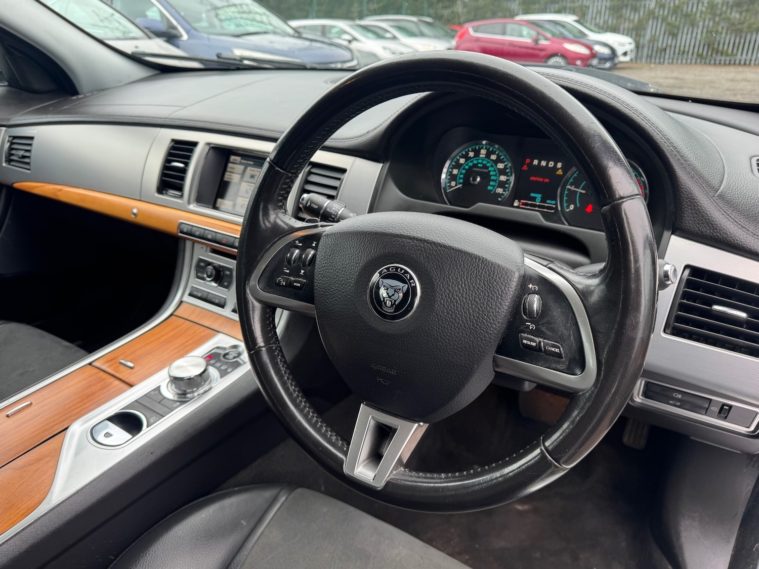 Used Jaguar XF 2014 for sale - 78052612: Photo 8